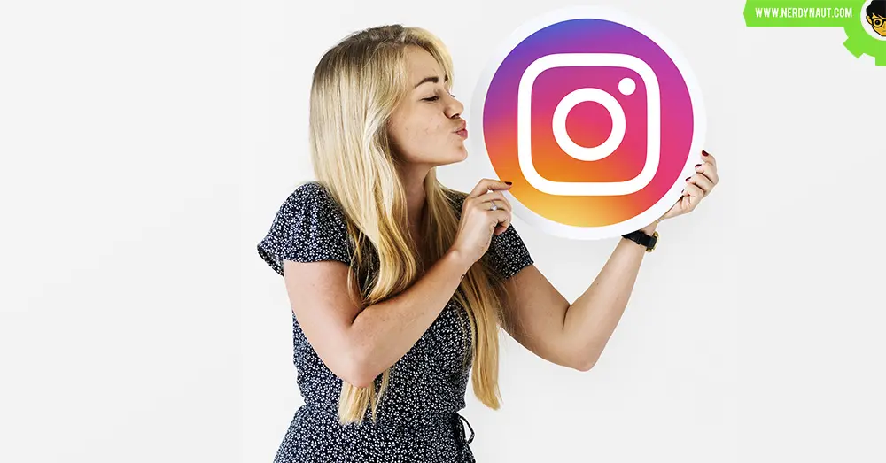 Kissing Instagram logo by a girl