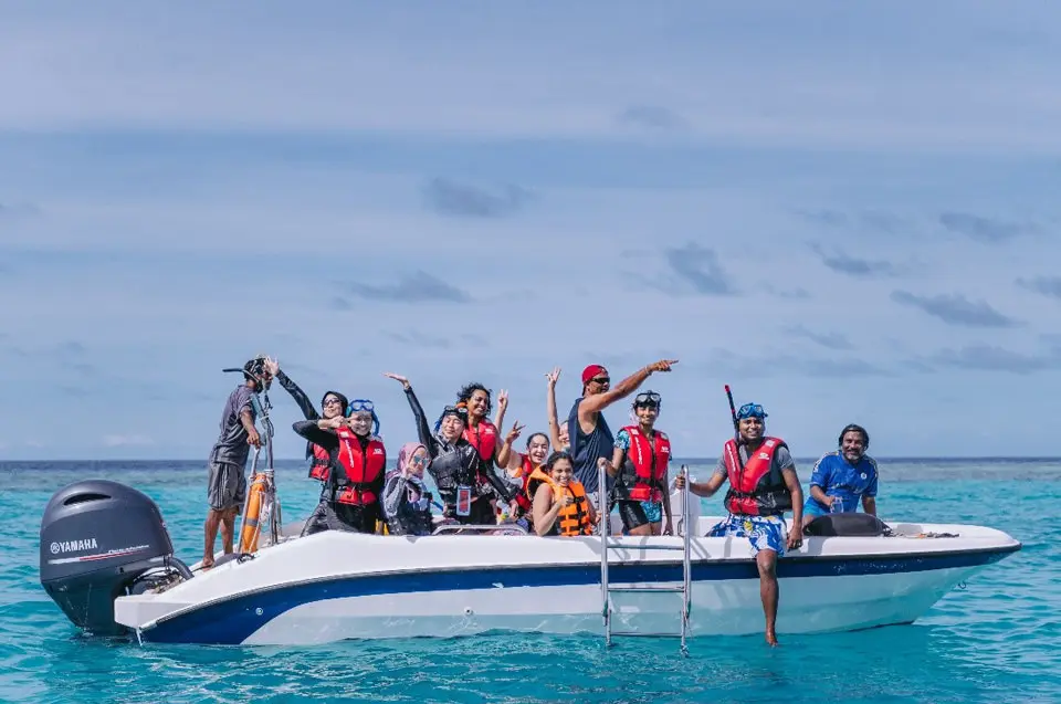 Coral Reef Snorkeling was arranged during the study tour, to encourage the preservation of coral reefs.
