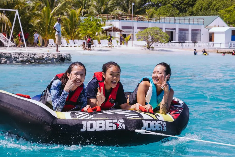 Apart from academic discussions and education activities, students were highly entertained by the array of interesting water sports activities available at Lagoon View Resort.