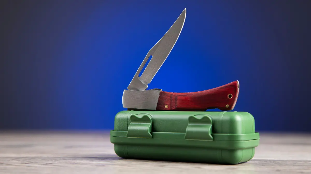 4 Things a Pocket Knife Can Help You With