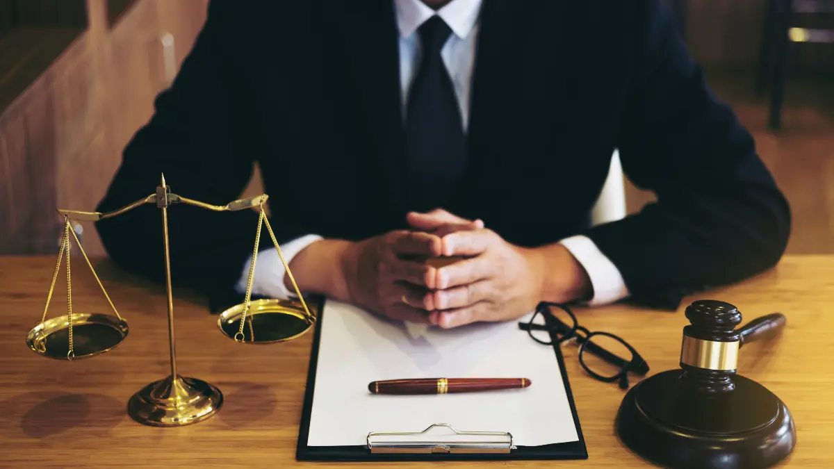 6 Important Things You Need to Know If Hiring Business and Commercial Legal Team