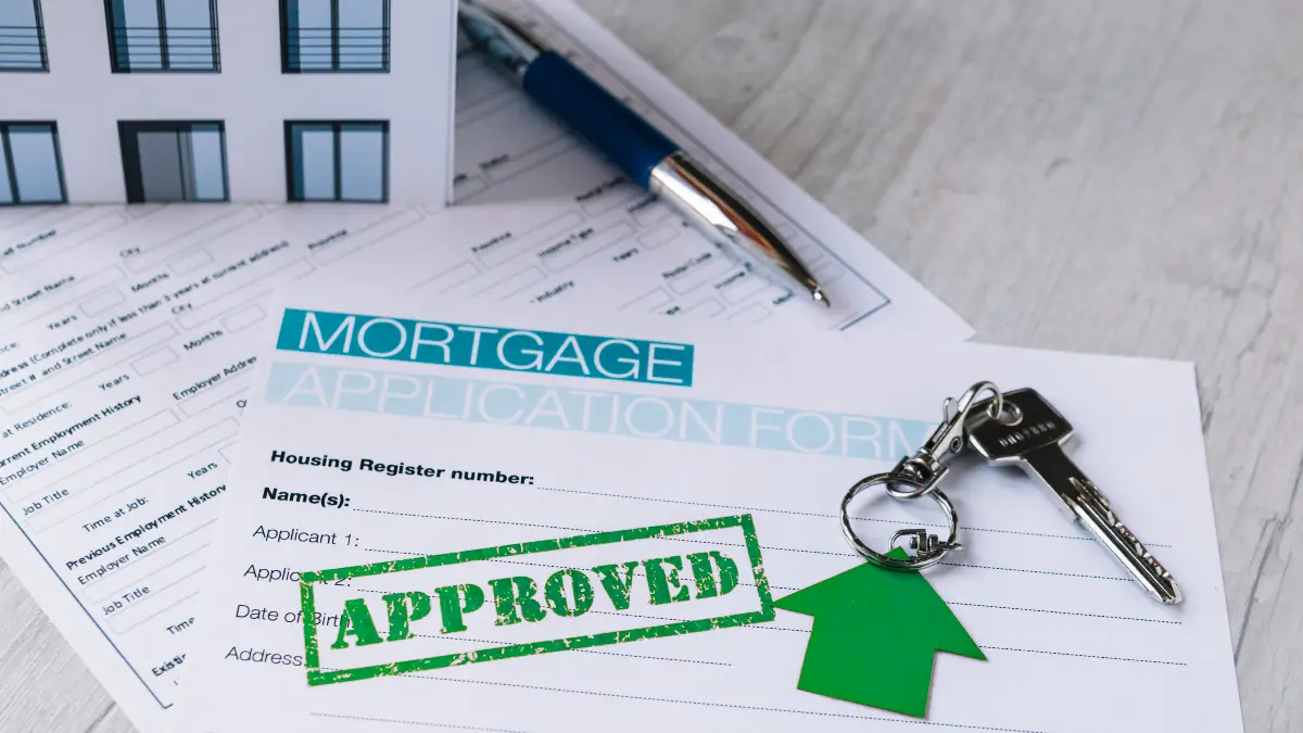 Mortgage Renewal Vs. Refinance: What's Best for You?