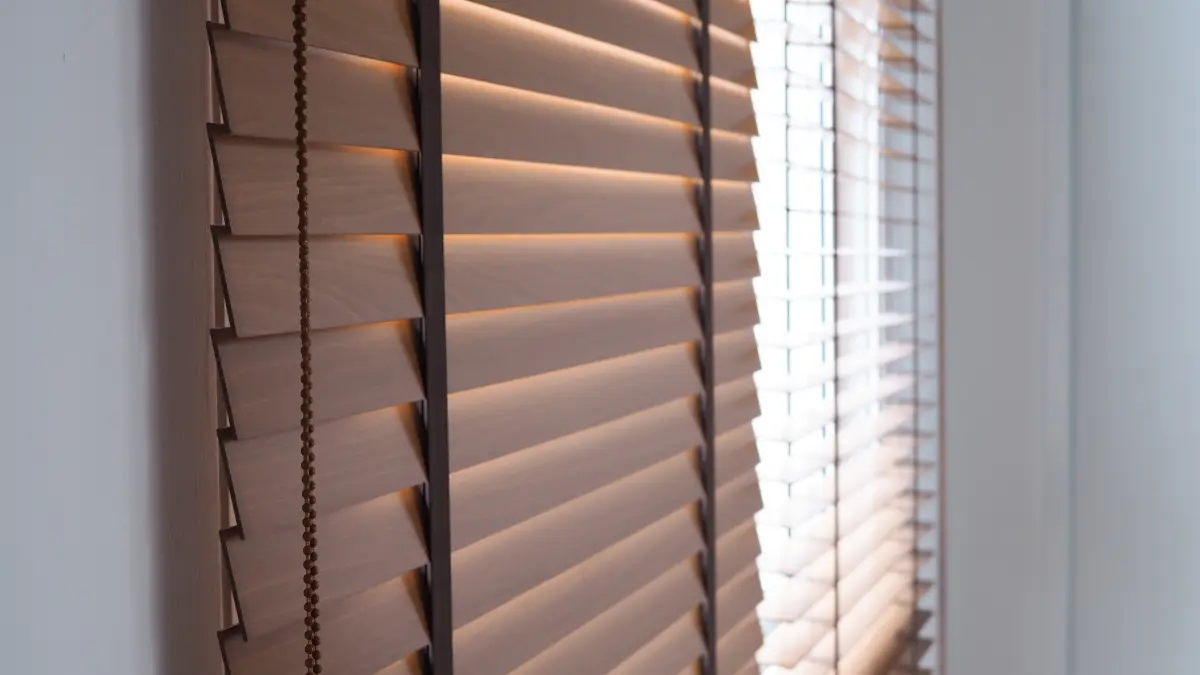 How to Choose the Right Plantation Shutter Service Provider?