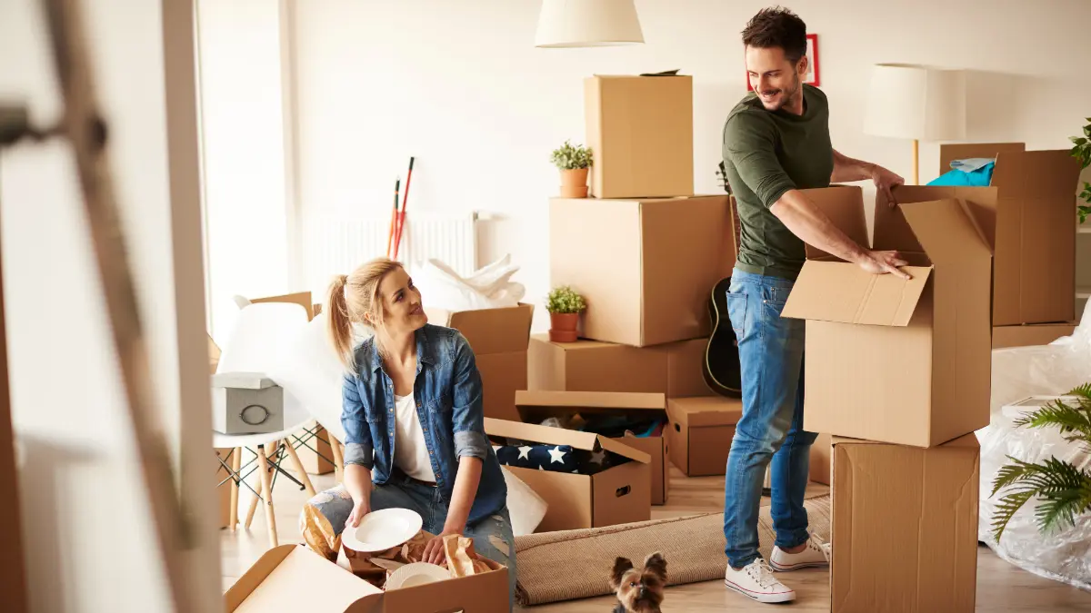 What to Pack in Your Moving Boxes: A Packing Checklist