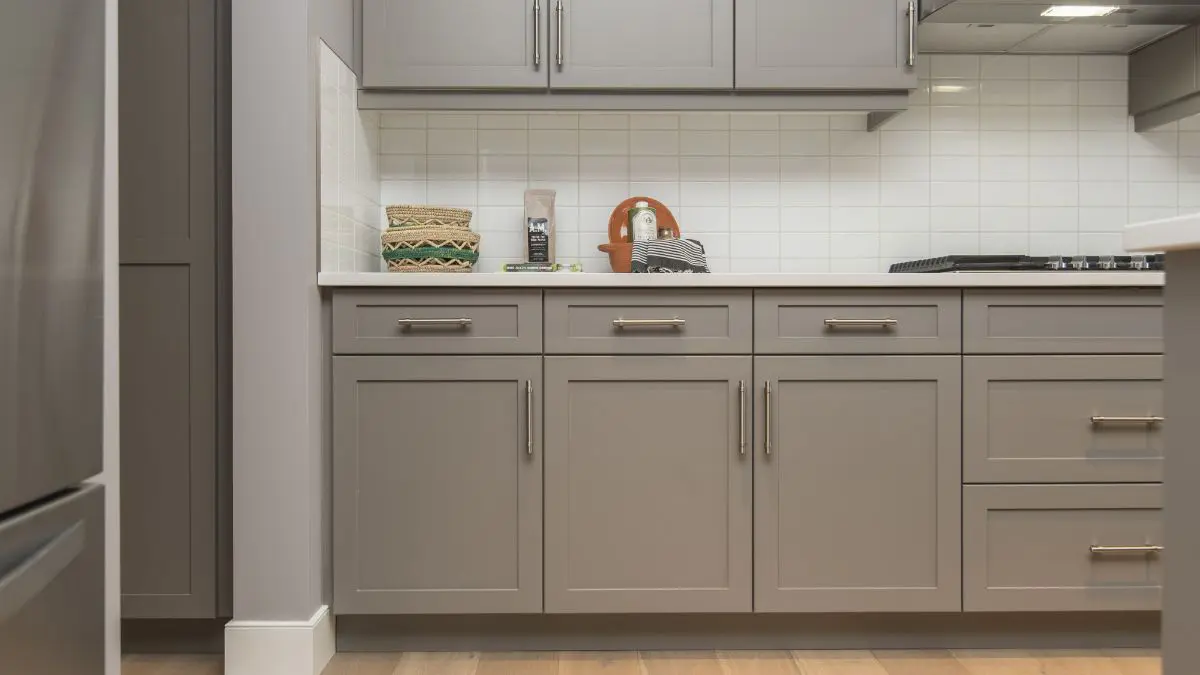 How to Choose From the Most Popular Cabinet Materials