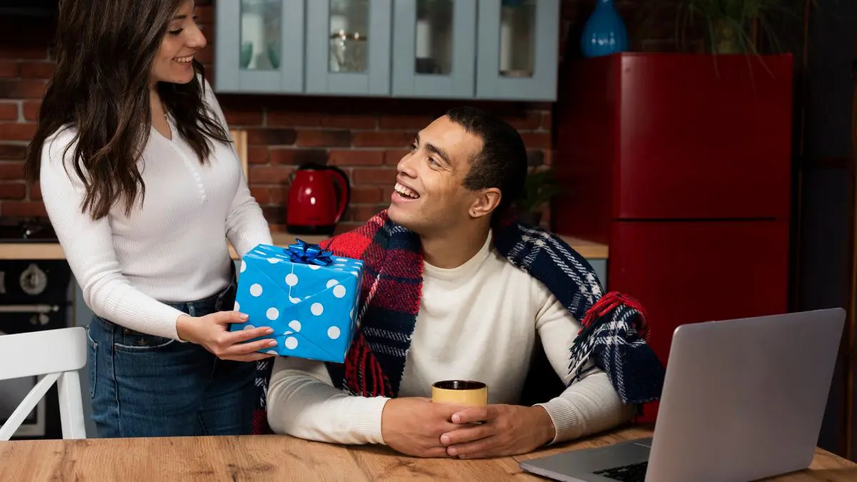 How to Find the Perfect Gift for a Tech Lover