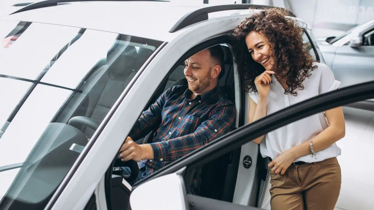 Looking to Rent a Car? 8 Things You Should Know First