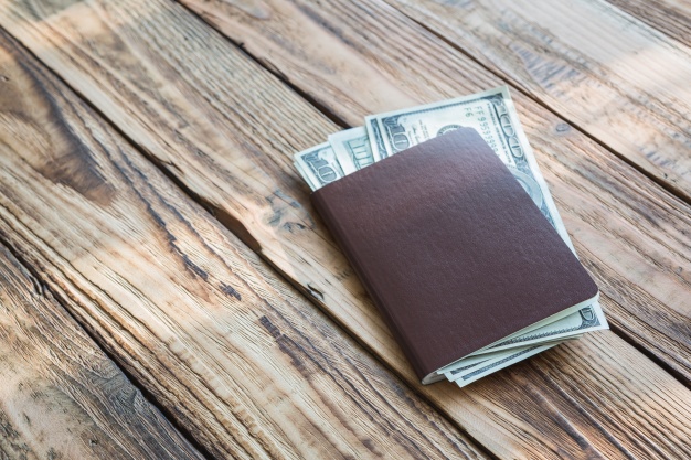 Keeping valuable things like purse with you while moving
