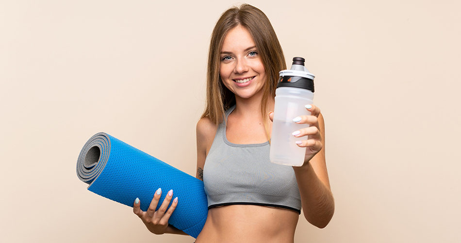 https://www.nerdynaut.com/wp-content/uploads/2019/12/Best-Sports-Water-Bottles-You-should-Consider-in-2020-950x500.jpg