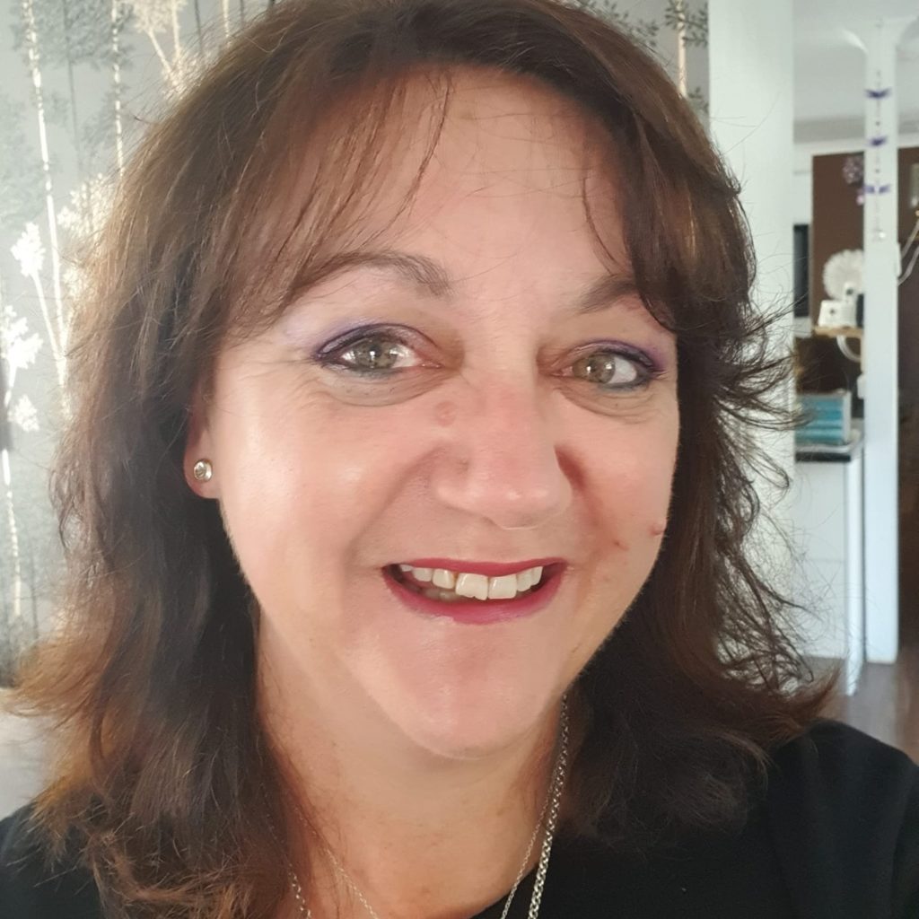 Carolyn Flynn - A psychic from Australia