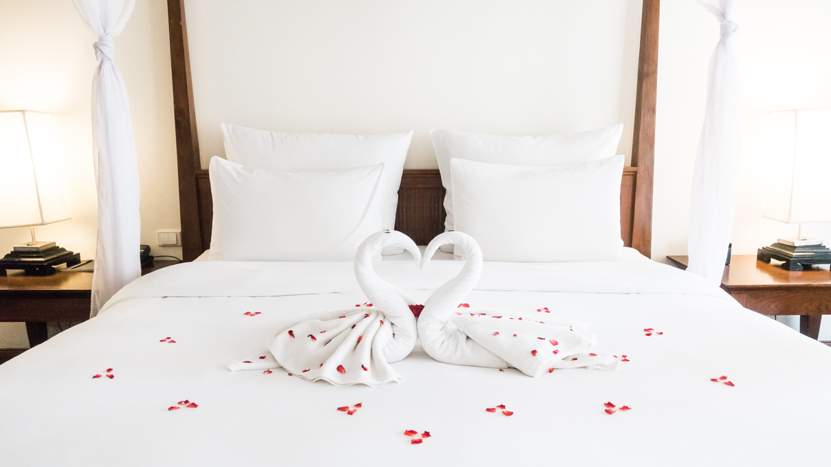 Design a Romantic Bedroom