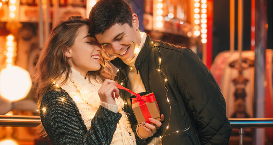 Anniversary Gifts Ideas: for Him or for Her, Happiness Included!