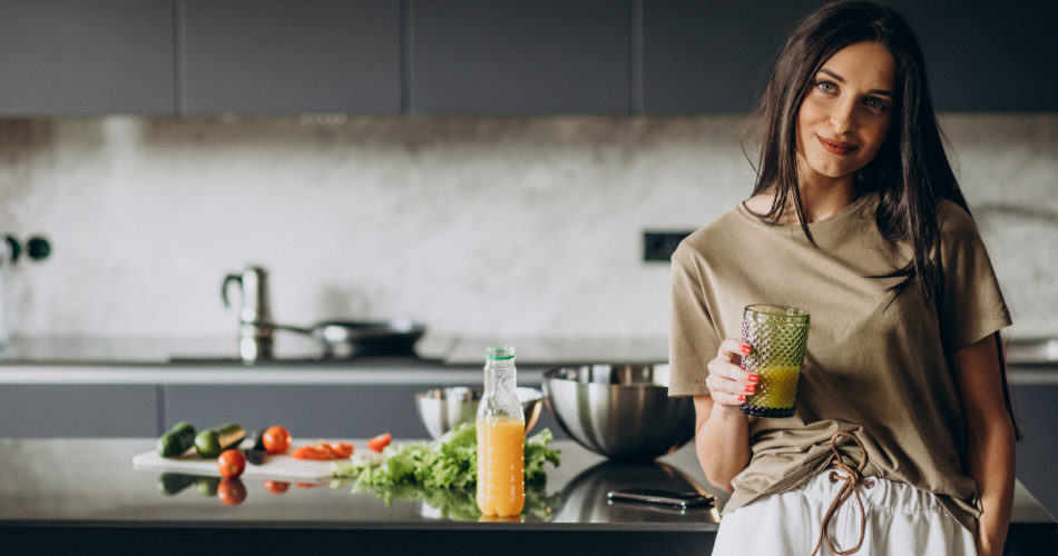 How to Keep Yourself Healthy and Happy by Tweaking Your Diet