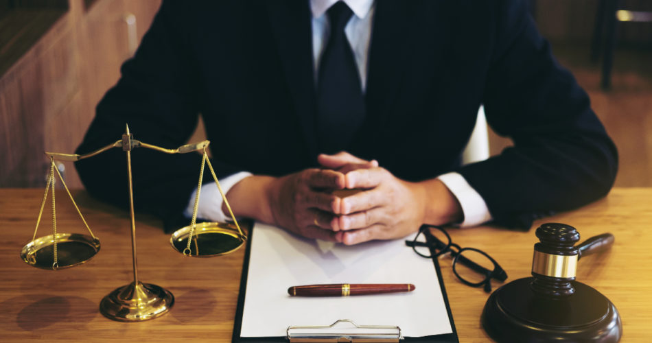 6 Important Things You Need to Know If Hiring Business and Commercial Legal Team