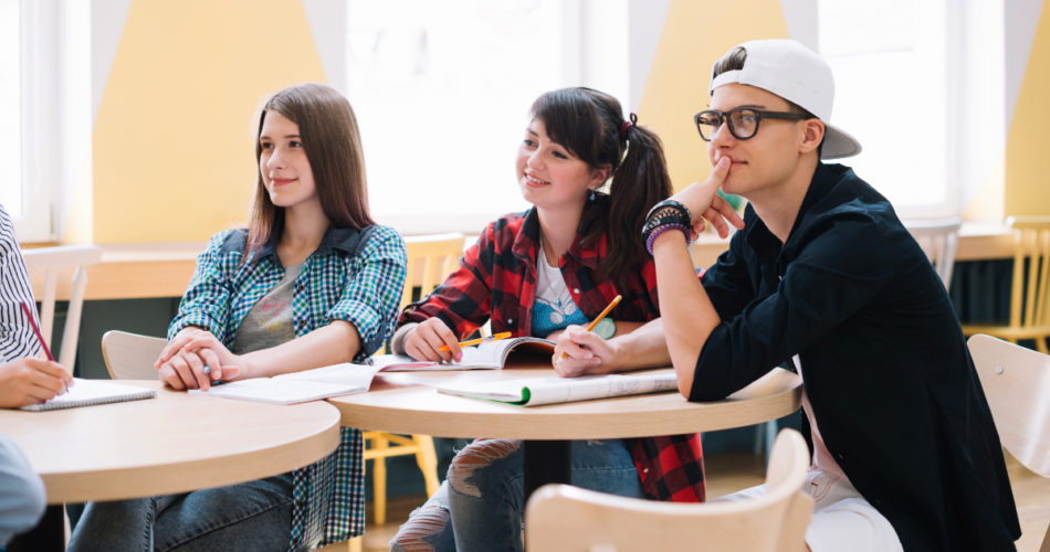 Tips for Young Students: How to Choose the Right School for You