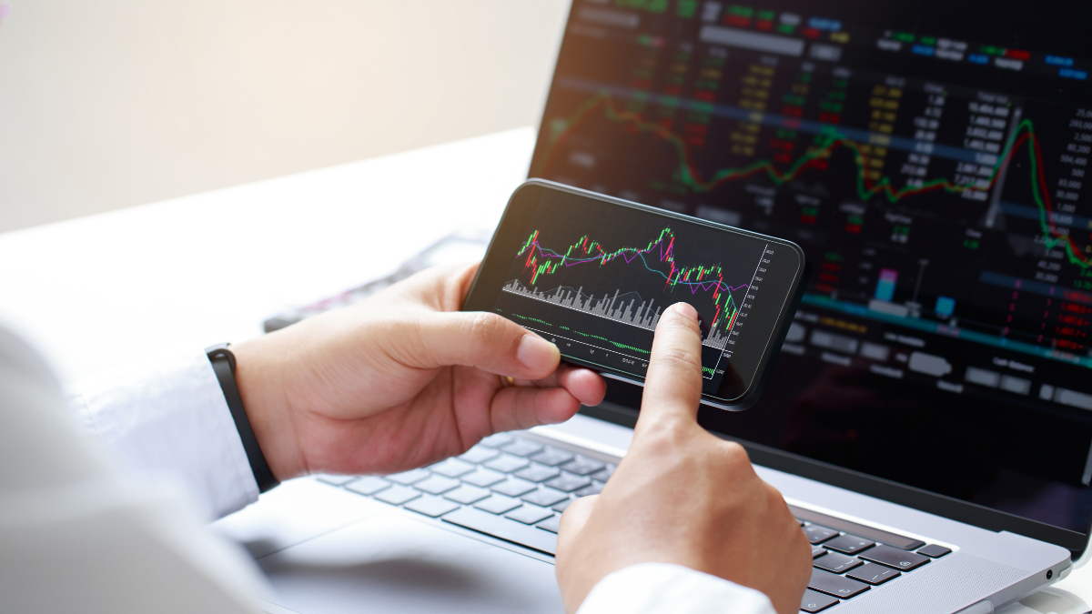 Forex Trading Tips: How to Manage FX Risk