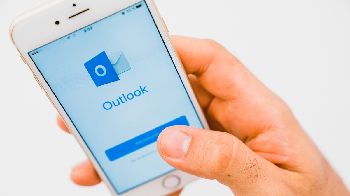Integration With Outlook: Is it Worth Your Attention?