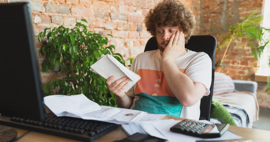 8 Effective Ways to Save Money on a Low Income