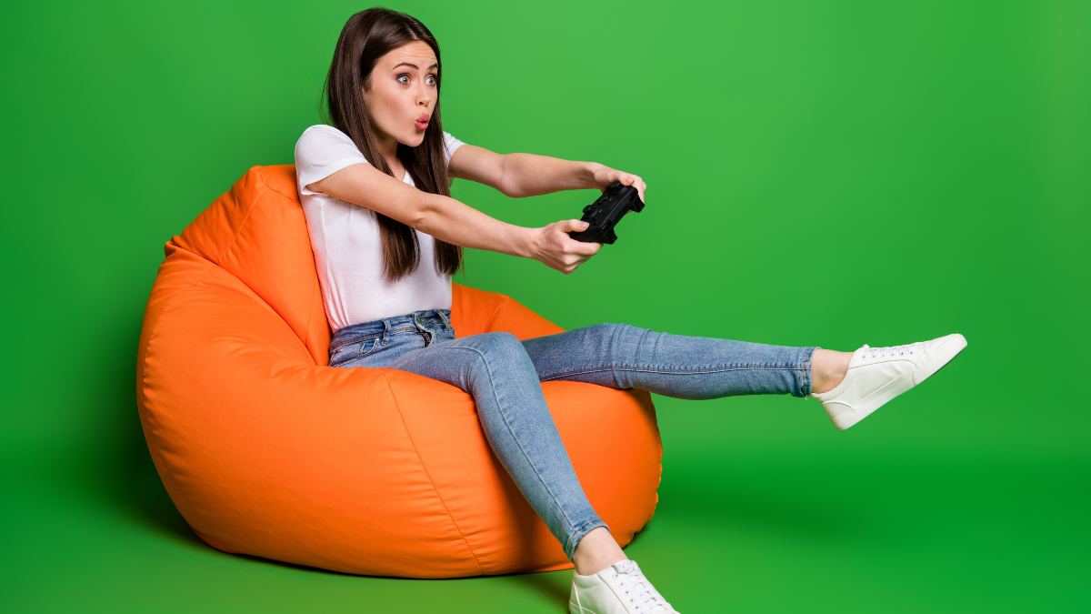 should-you-buy-a-console-or-gaming-pc-4-things-to-consider-nerdynaut