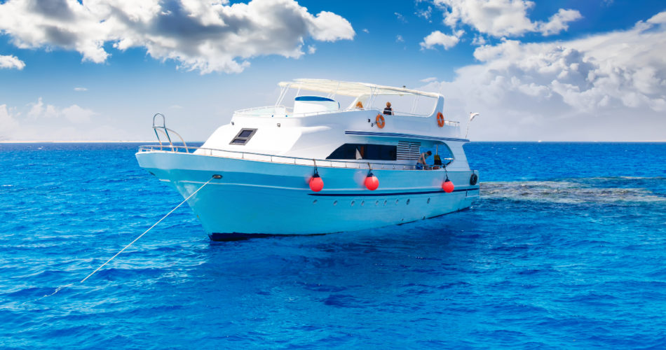 A Quick Look at the Process of Selling a Yacht Fast and for the Most Money