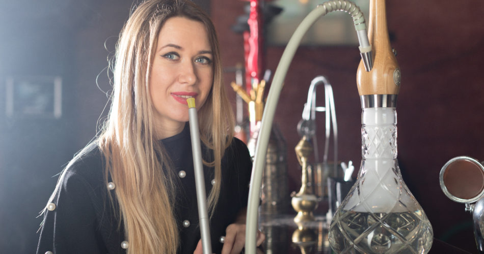 6 Useful Ways to Make Your Hookah Smoking Experience Incredible