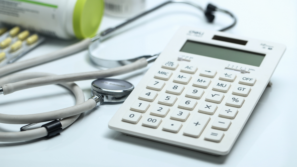 Struggling With Expensive Medical Bills? Here Are Some Useful Tips