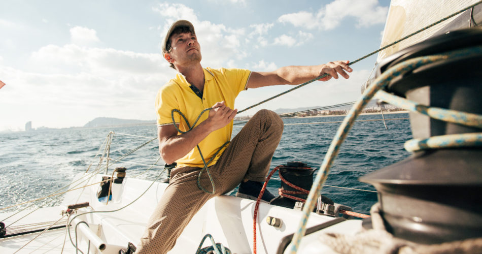 Your Guide to Sailing: Choosing the Right Sailboat and Learning How to Sail It