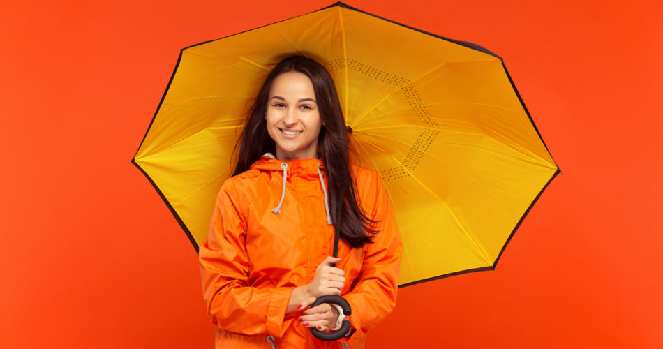 The Advantages of Taking a Compact Umbrella with You on Your next Journey