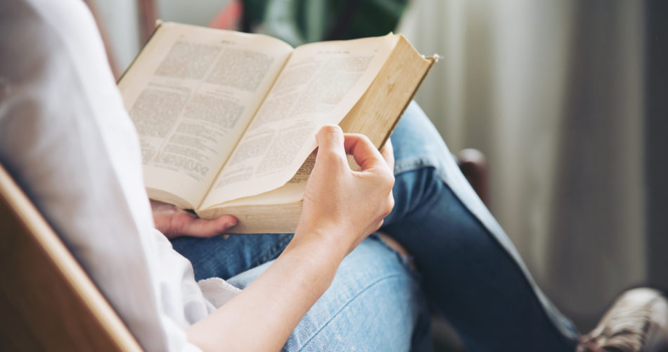 4 Tips on How to Read Quickly and Clearly