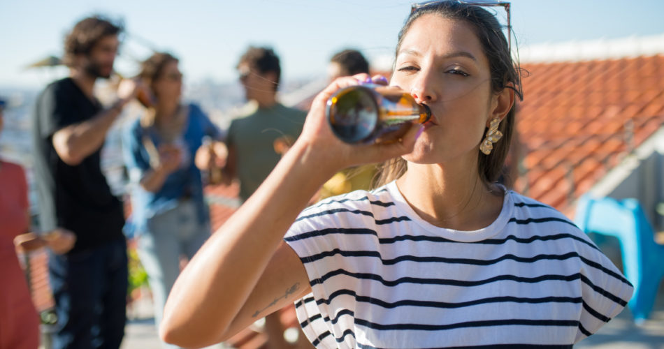 Healthy Alcohol Alternatives for the Drink Lover in You