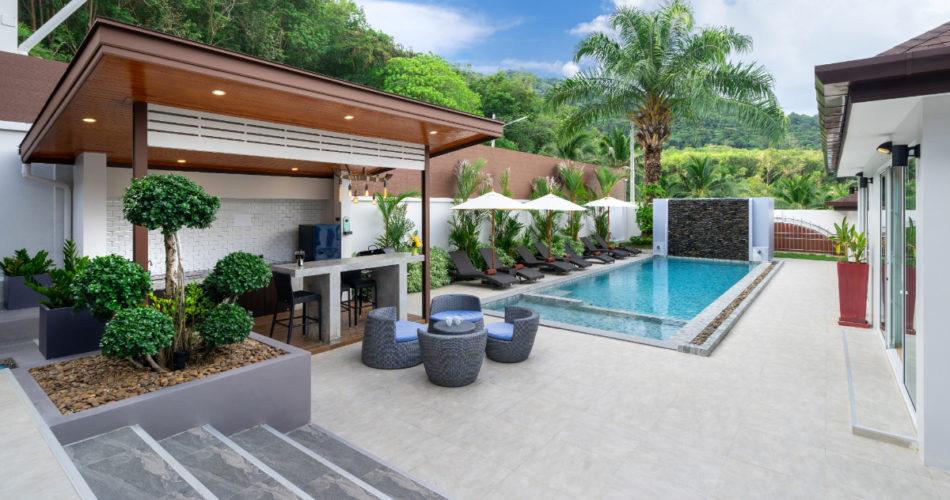 3 Things to Consider If You’re Wondering Whether or Not to Add a Pool to Your Home