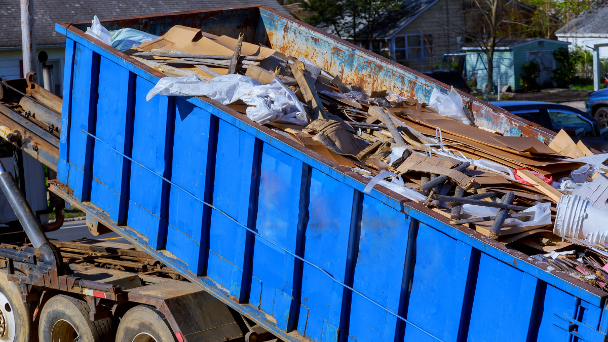 How to Find the Best Skip Hire Service Nerdynaut