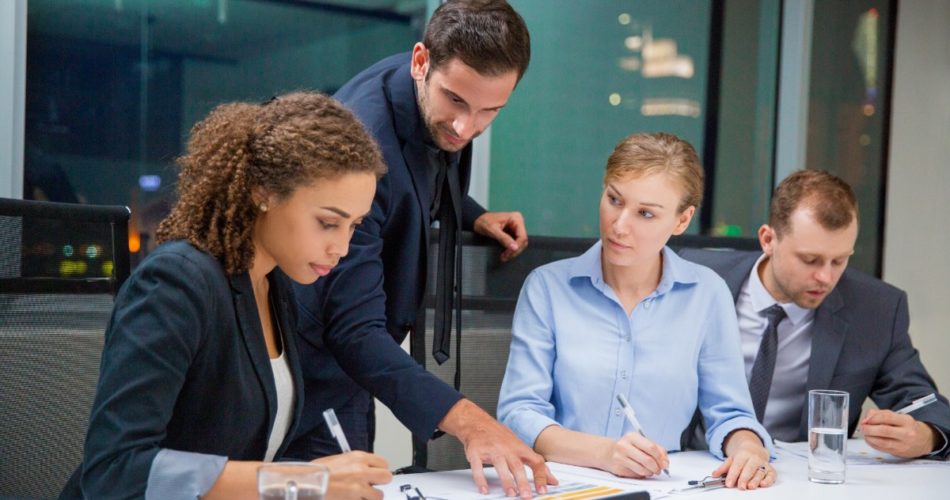 4 Steps to Professionally Handling Workplace Issues