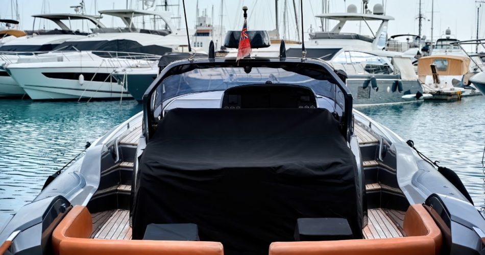 A Beginner’s Guide to Chartering a Yacht