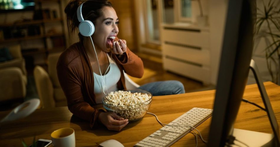 Relaxing Ways to Spend a Friday Night at Home