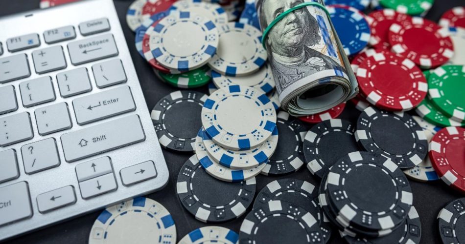 How Technology Has Been Revolutionizing the Casino Industry From the Early Years to Online Services