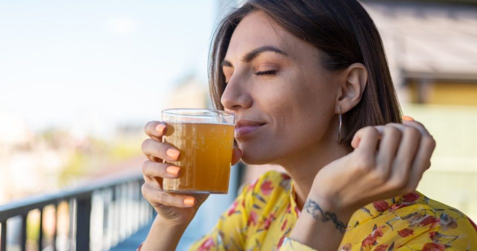 What Is Kombucha, and Is It Worth the Hype?
