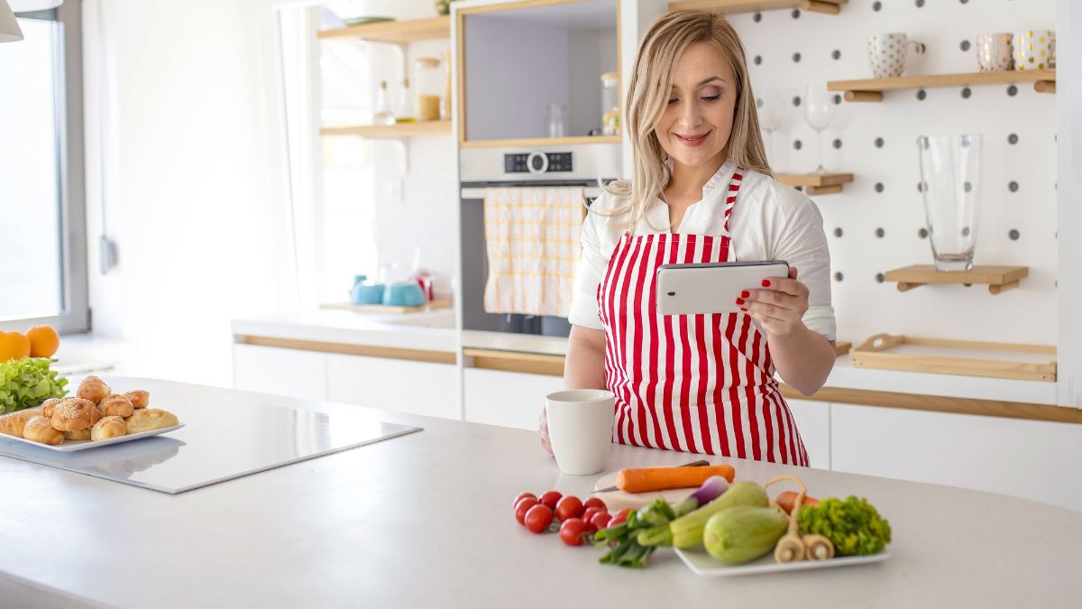How to Keep a Sanitary Kitchen Nerdynaut