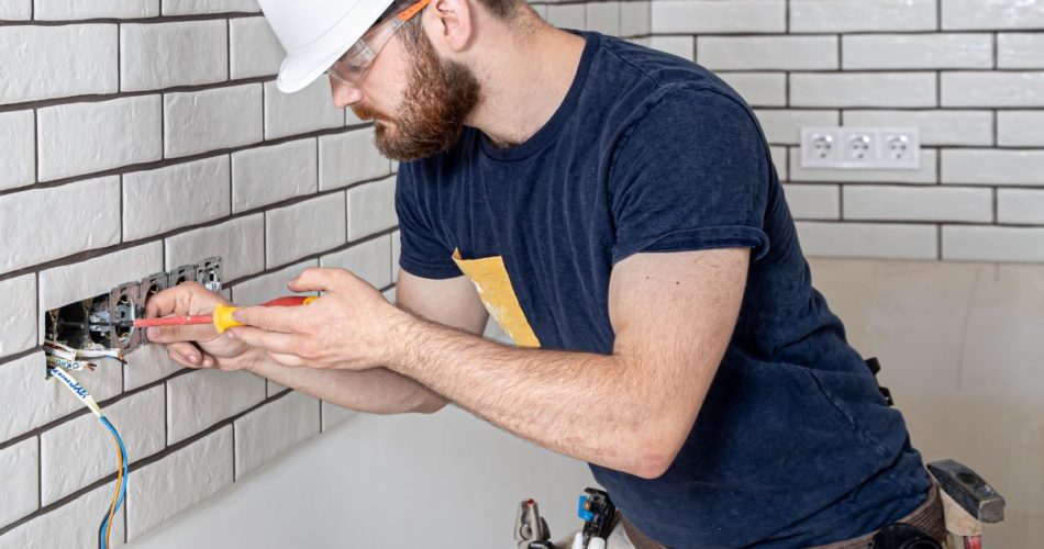 Why It Is Essential To Engage With a Professional Electrician
