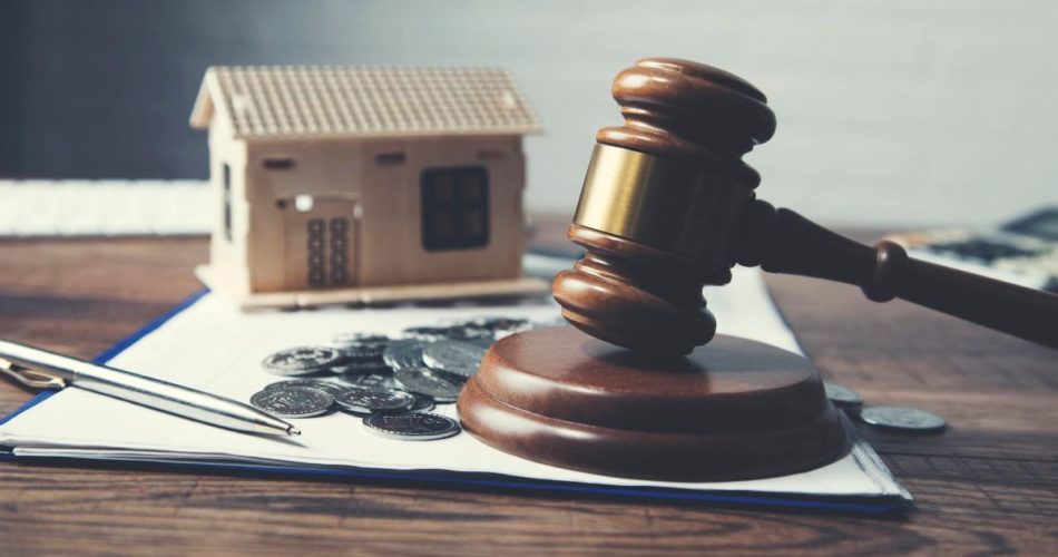 Tips in Choosing the Right Real Estate Lawyer