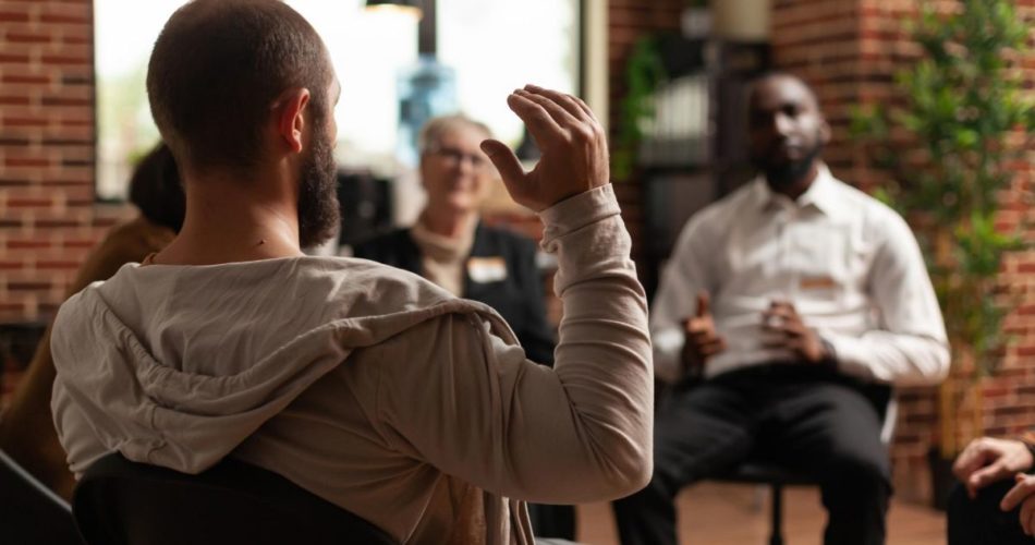 Understanding the Difference Between Residential and Outpatient Addiction Treatment Programs