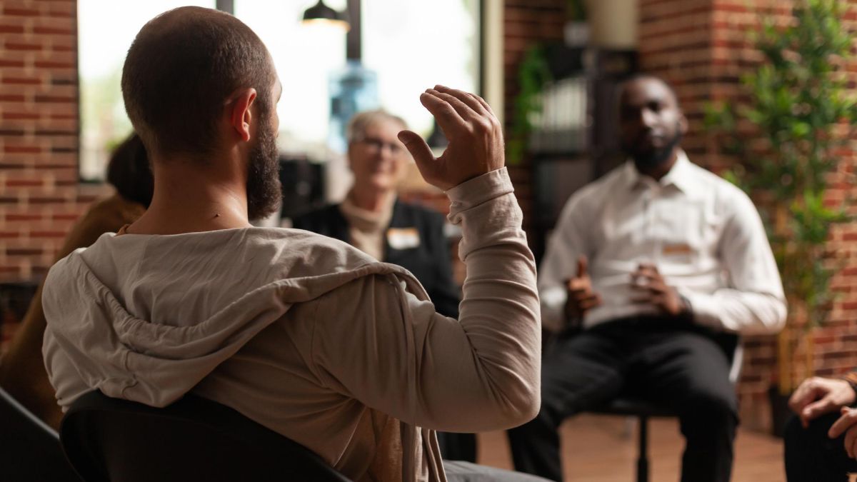 Understanding the Difference Between Residential and Outpatient Addiction Treatment Programs