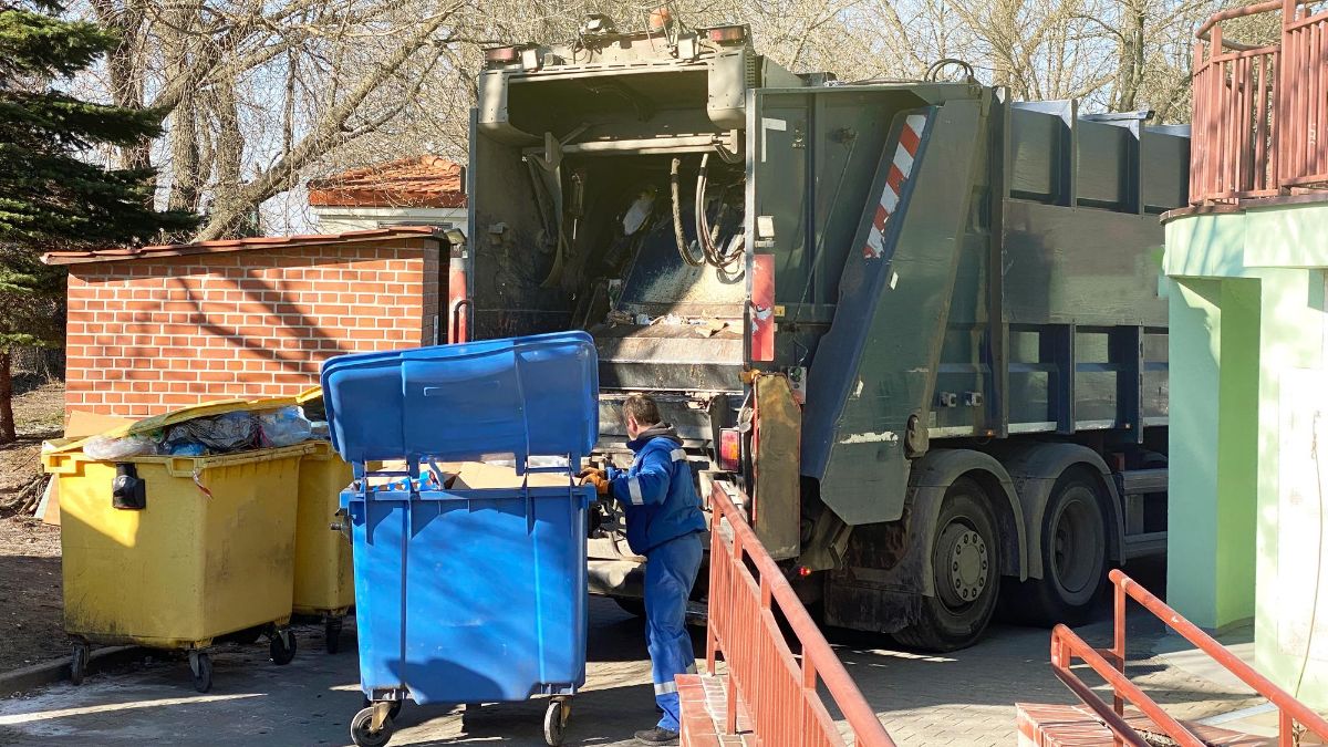 Choosing a Dumpster Rental in Denver: What To Look For