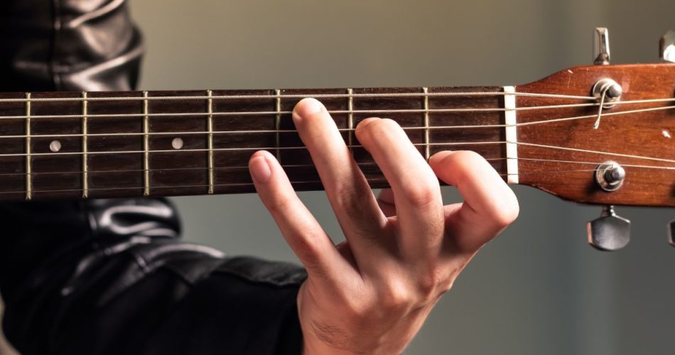 Master Guitar: Self-Taught Success Tips & Techniques