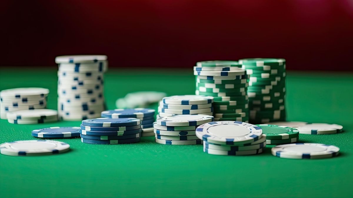 Playing To Win: Strategies for WSOP Online Tournaments